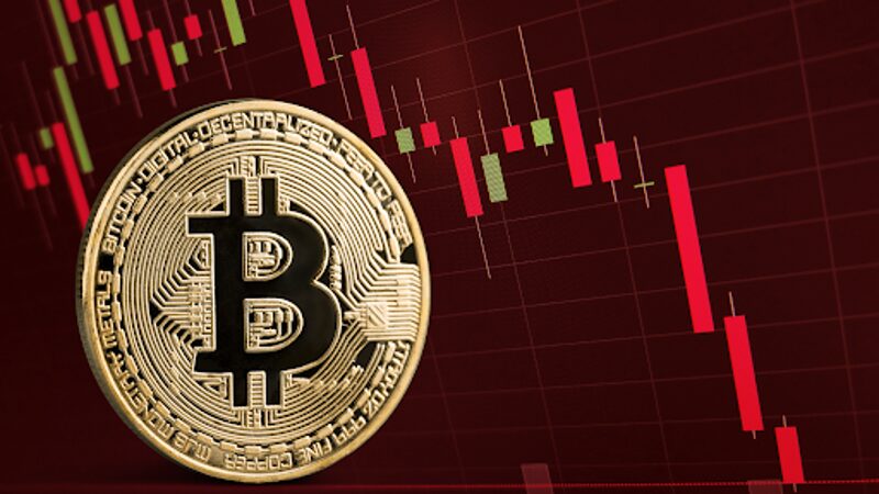 JPMorgan’s $42K Bitcoin Plunge előrejelzés után felére csökkenése